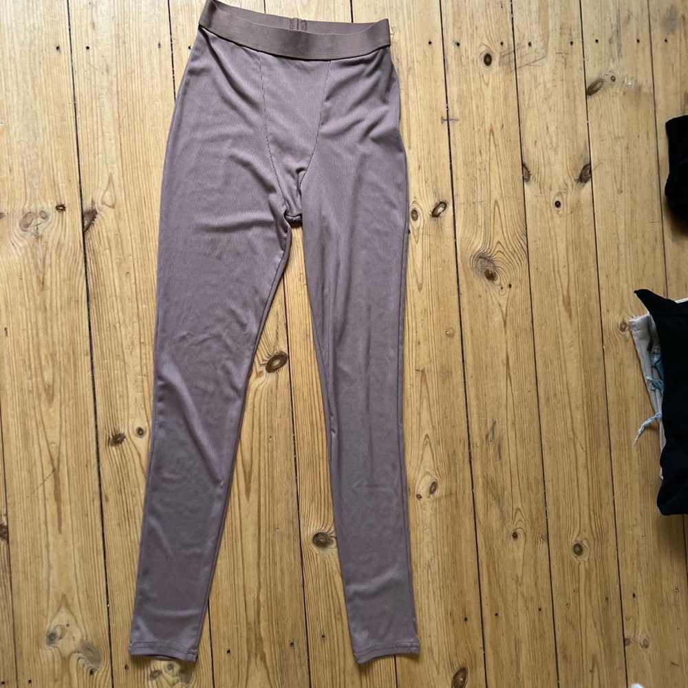Brown leggings